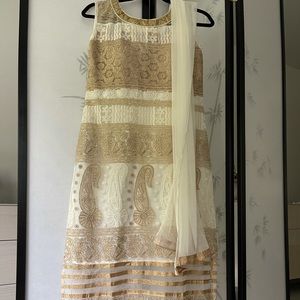 Off white 3 piece set size medium